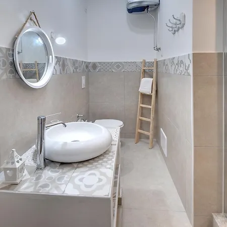 فندق مبيت وإفطار Butterfly 3*